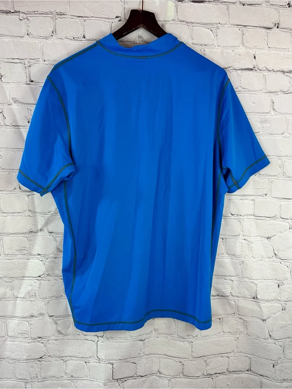 Lands' End Blue Short-Sleeve Rash Guard Mens XL outdoor beach surfer swimwear